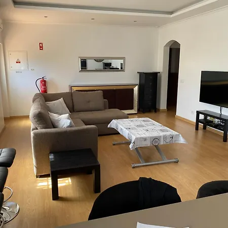 Albufeira 1 A 6 Personnes 别墅